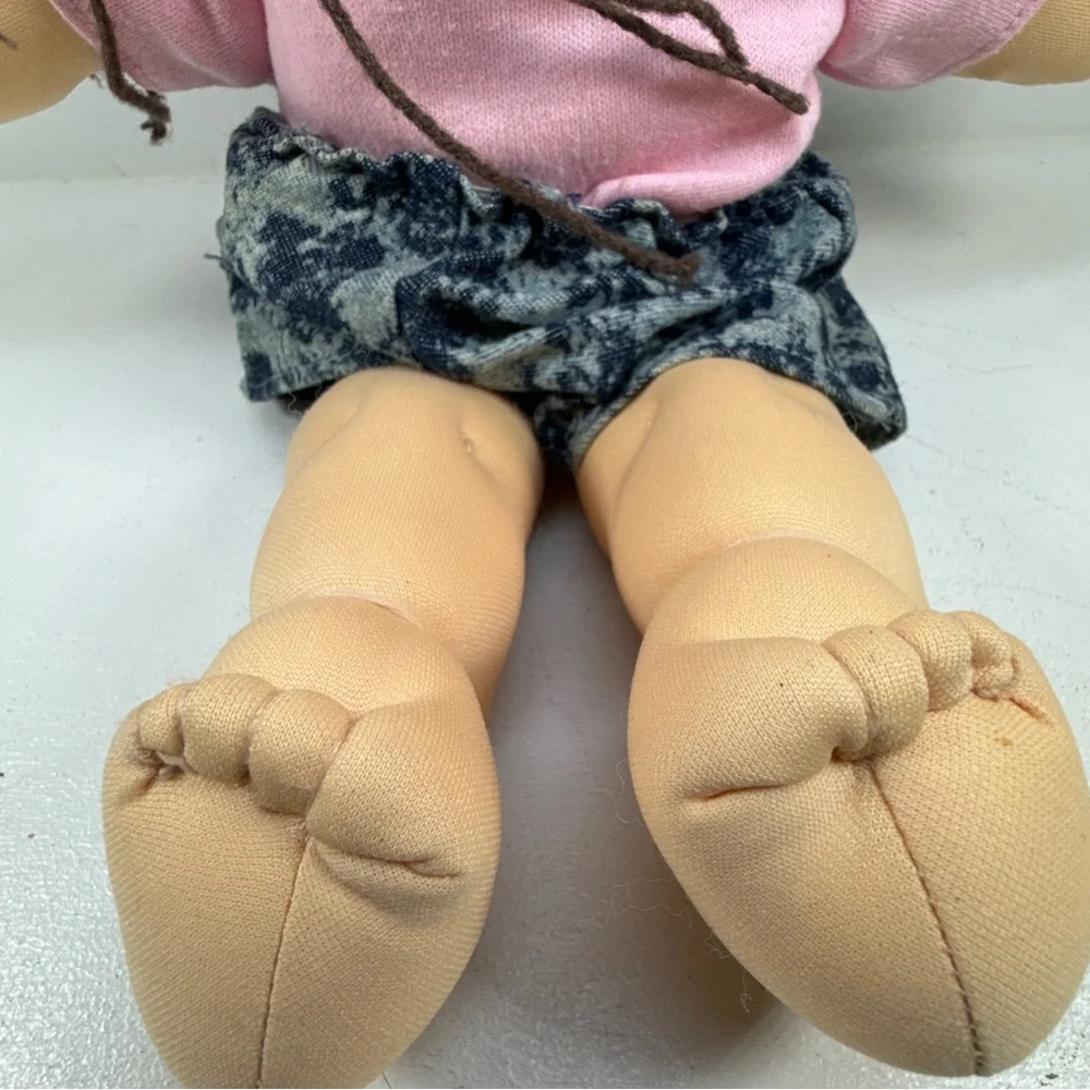 CABBAGE PATCH KID DOLL HASBRO girl  CRIMP N CURL BROWN‎ HAIR  Unique VTG.